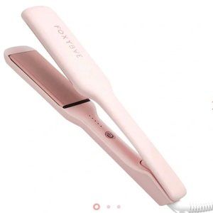 FoxyBae Blush Pink Wide Platt Flat Iron - Still in packaging!